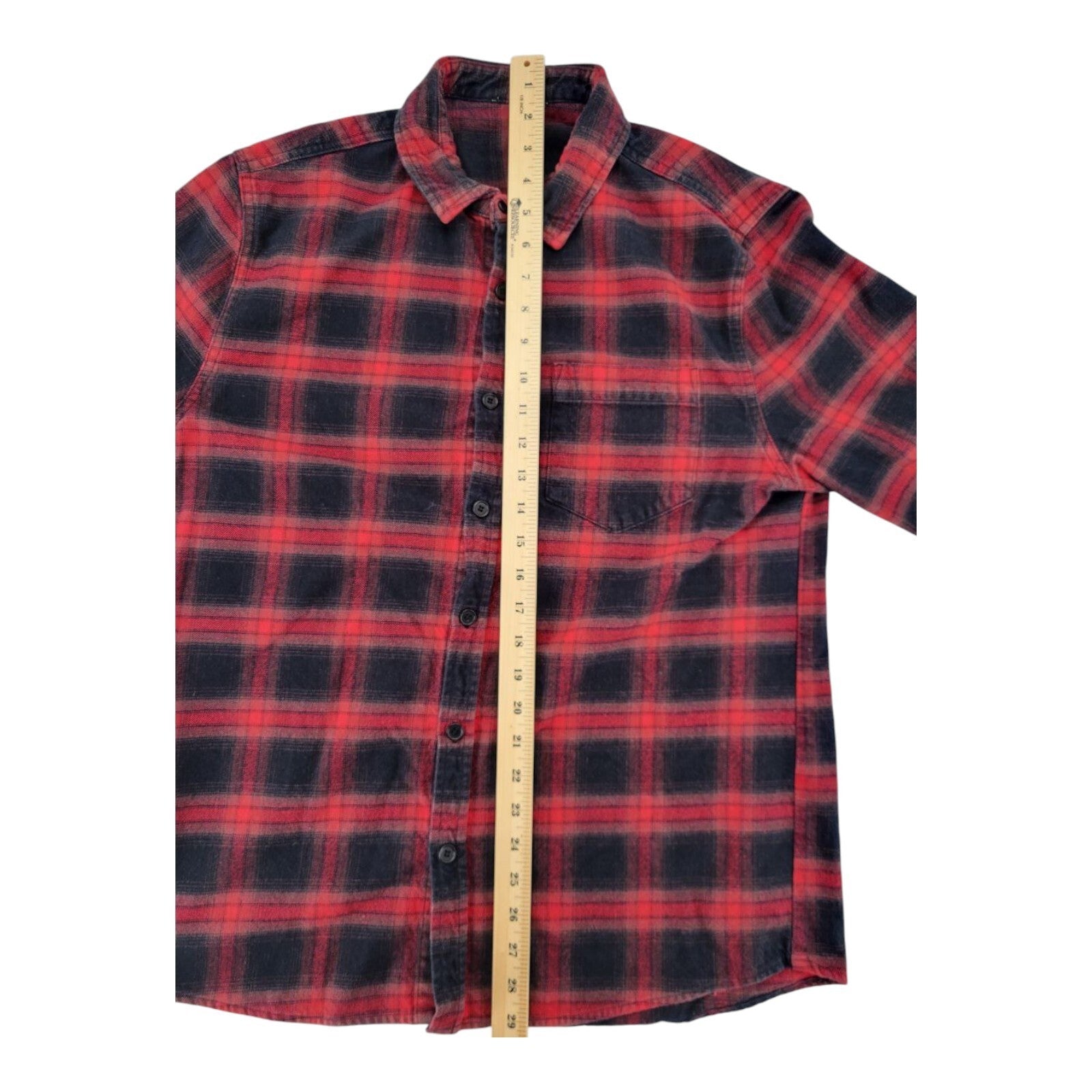 Red Black Plaid Flannel Shirt Look But Don’t Touch Statue Graphic Size M