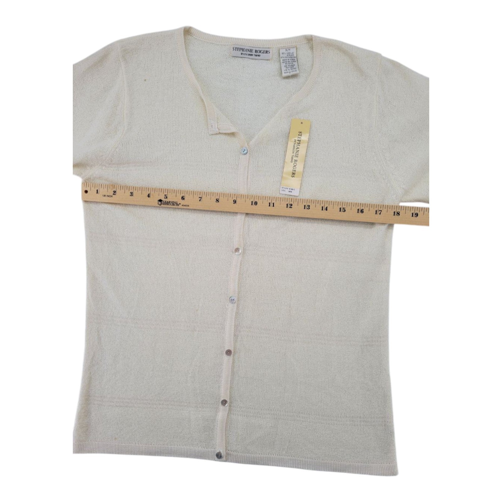 Stephanie Rogers Women's Beige Knit Cardigan M Short Sleeve Button Sweater