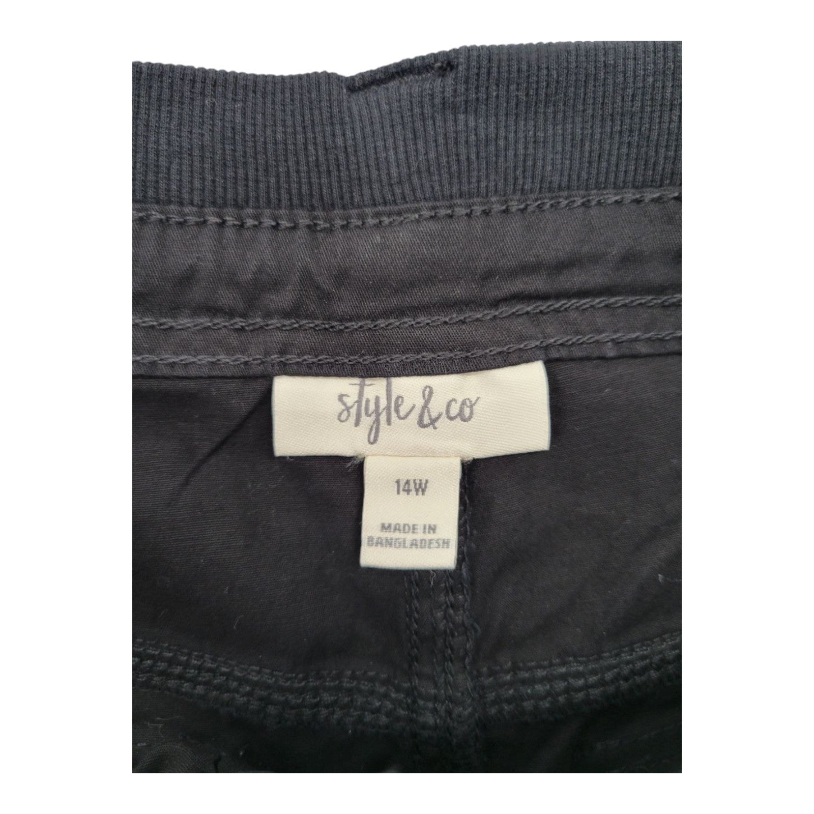 Style & Co Women's Cargo Shorts 14W Black Mid Rise Comfort Waist Pockets