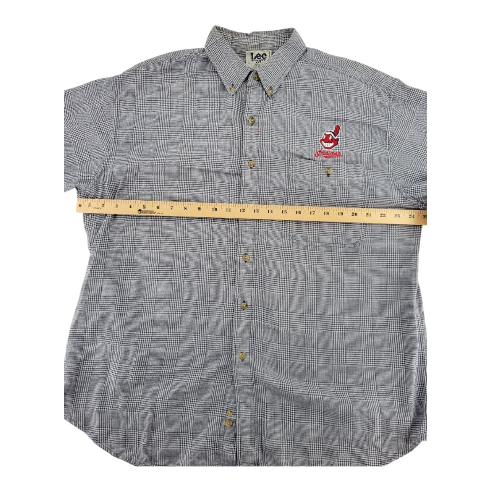 Lee Sport Cleveland Indians Plaid Button Down Shirt Long Sleeve Size XL