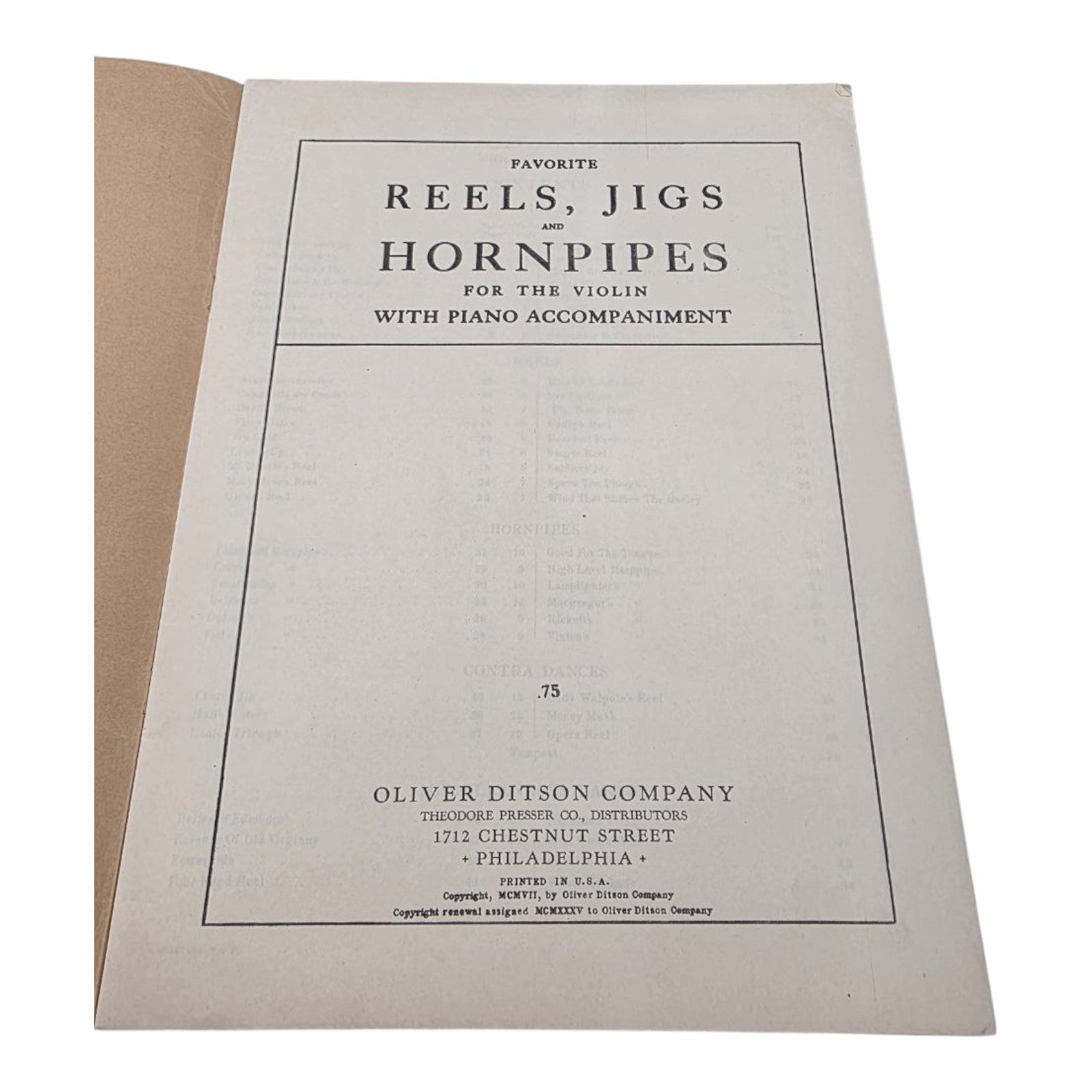 Favorite Reels Jigs and Hornpipes for Violin with Piano Accompaniment Songbook