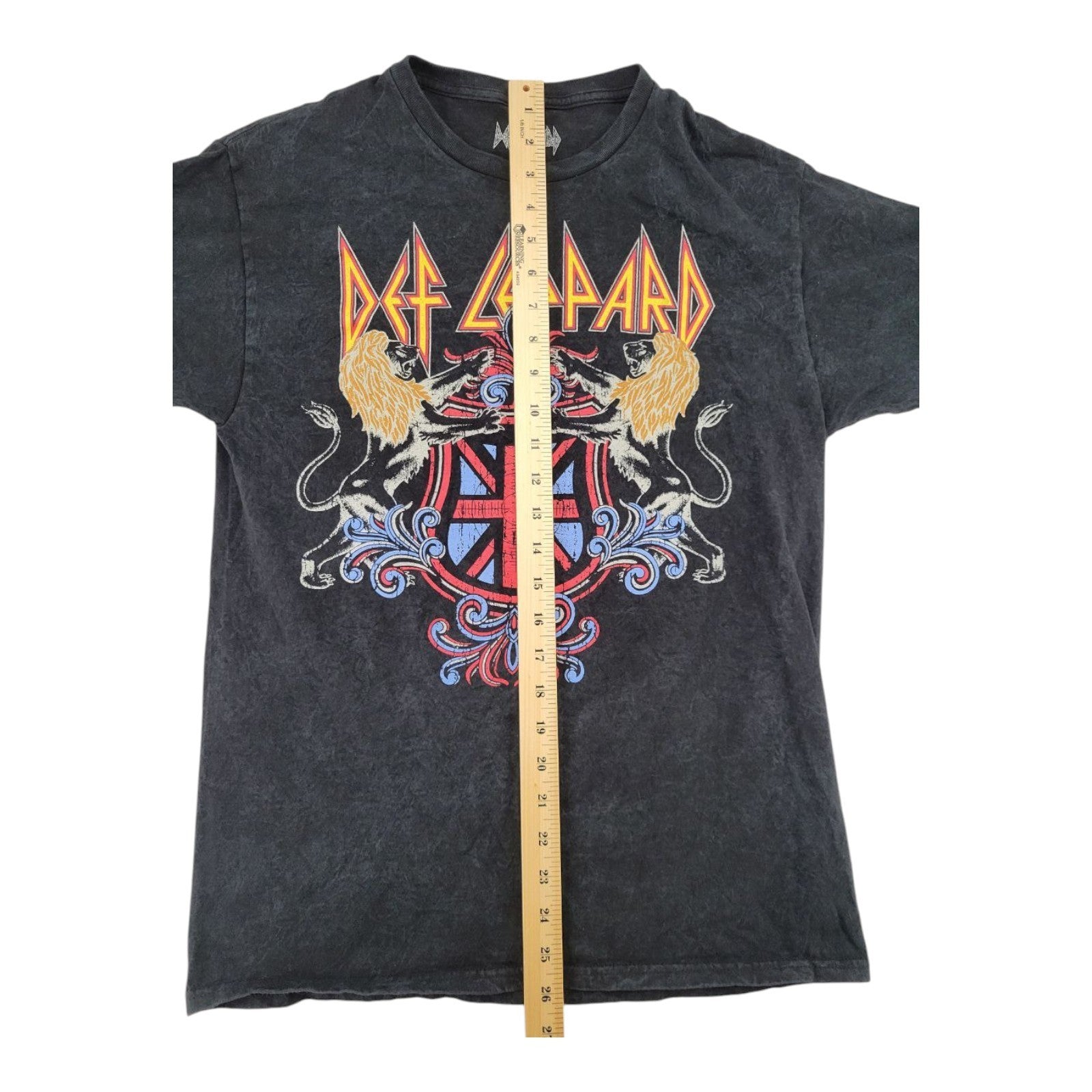 Def Leppard Men's Black Crest Graphic T-Shirt Size M Rock Band Tee