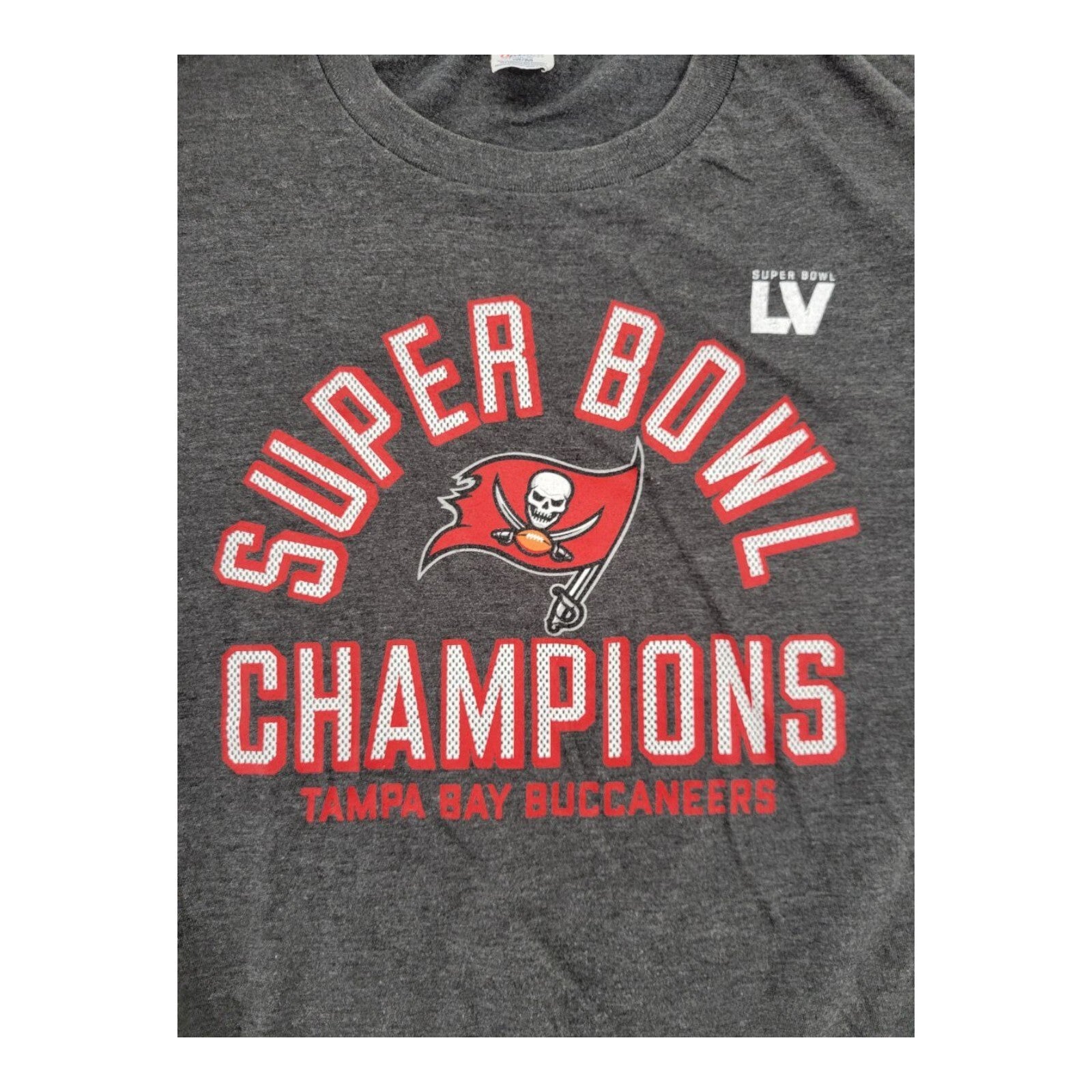 Tampa Bay Buccaneers Super Bowl LV Champions Gray Graphic Tee Size M