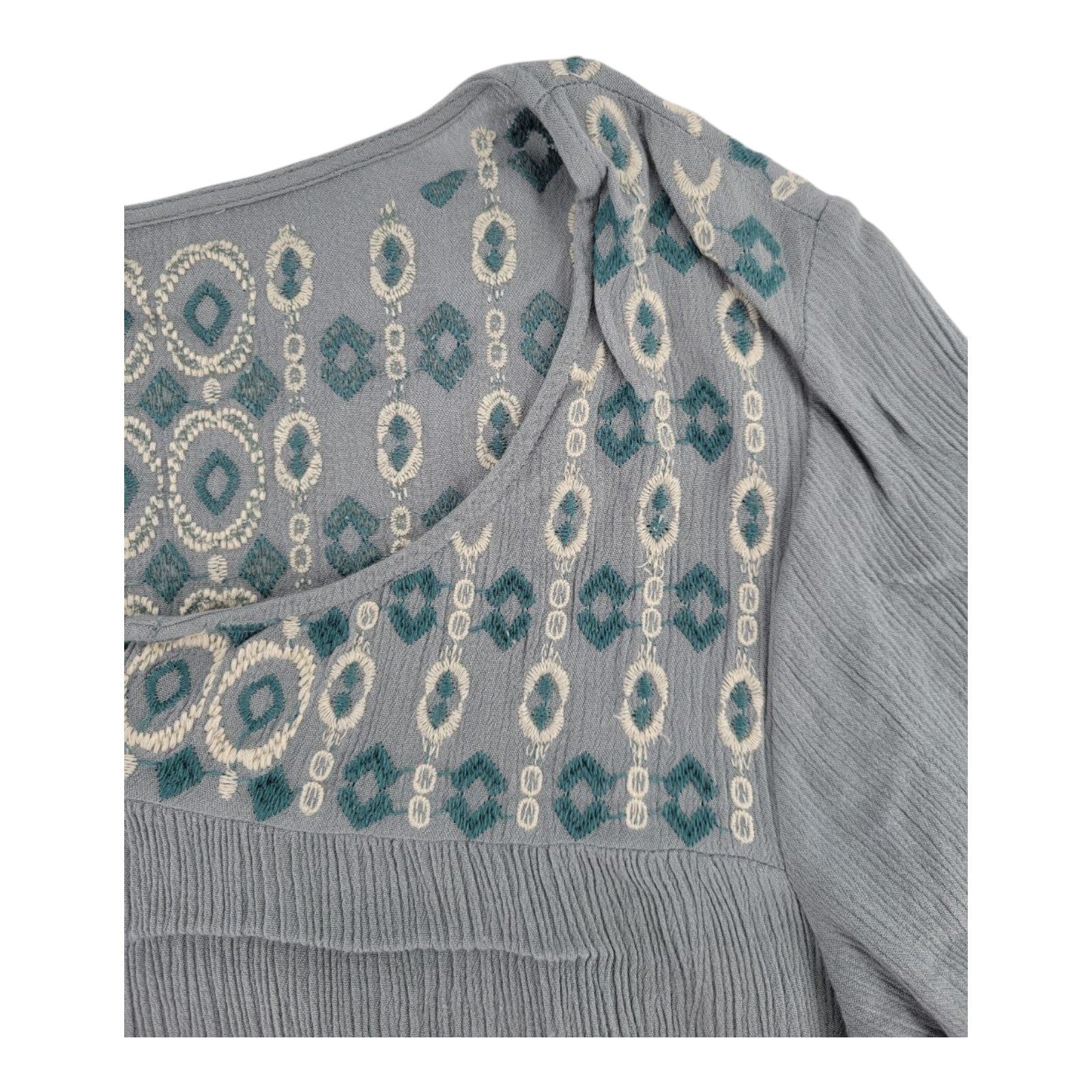 Aeropostale Womens Sage Green Embroidered Boho Tassel Peasant Top Crinkle XL