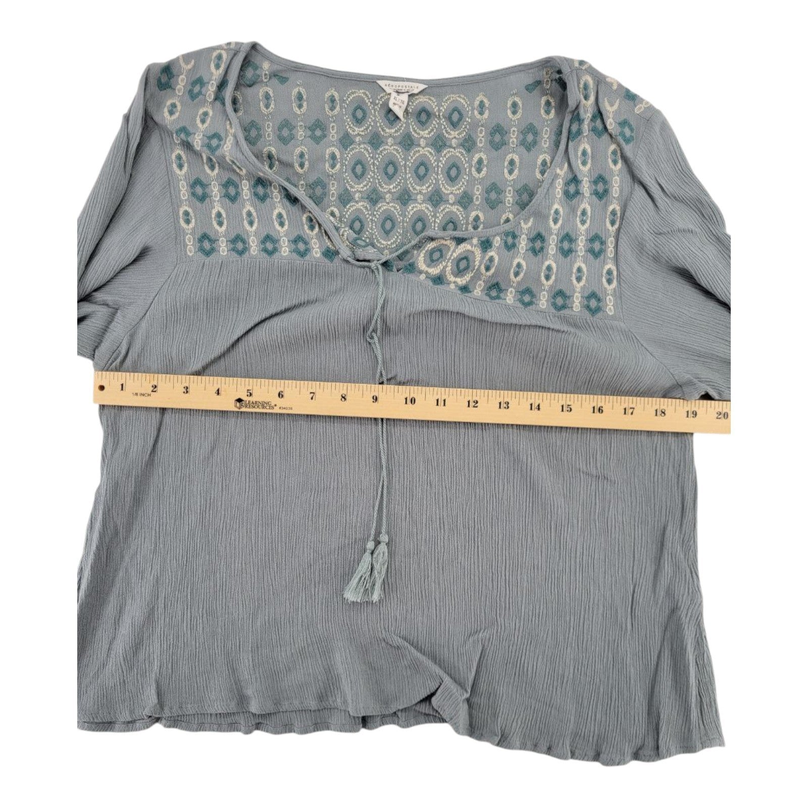 Aeropostale Womens Sage Green Embroidered Boho Tassel Peasant Top Crinkle XL