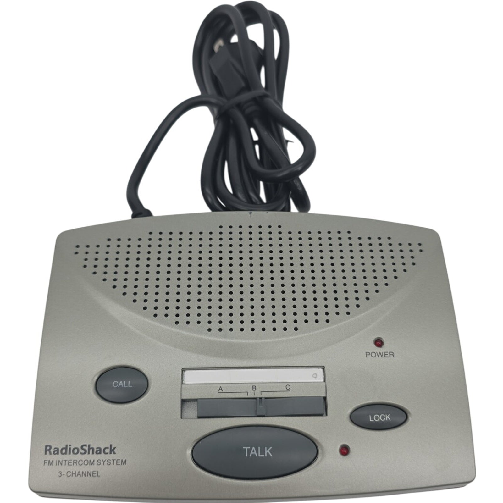 Radio Shack Set of 3 FM 3-Channel 3-Station Wireless Intercom System 43-3105