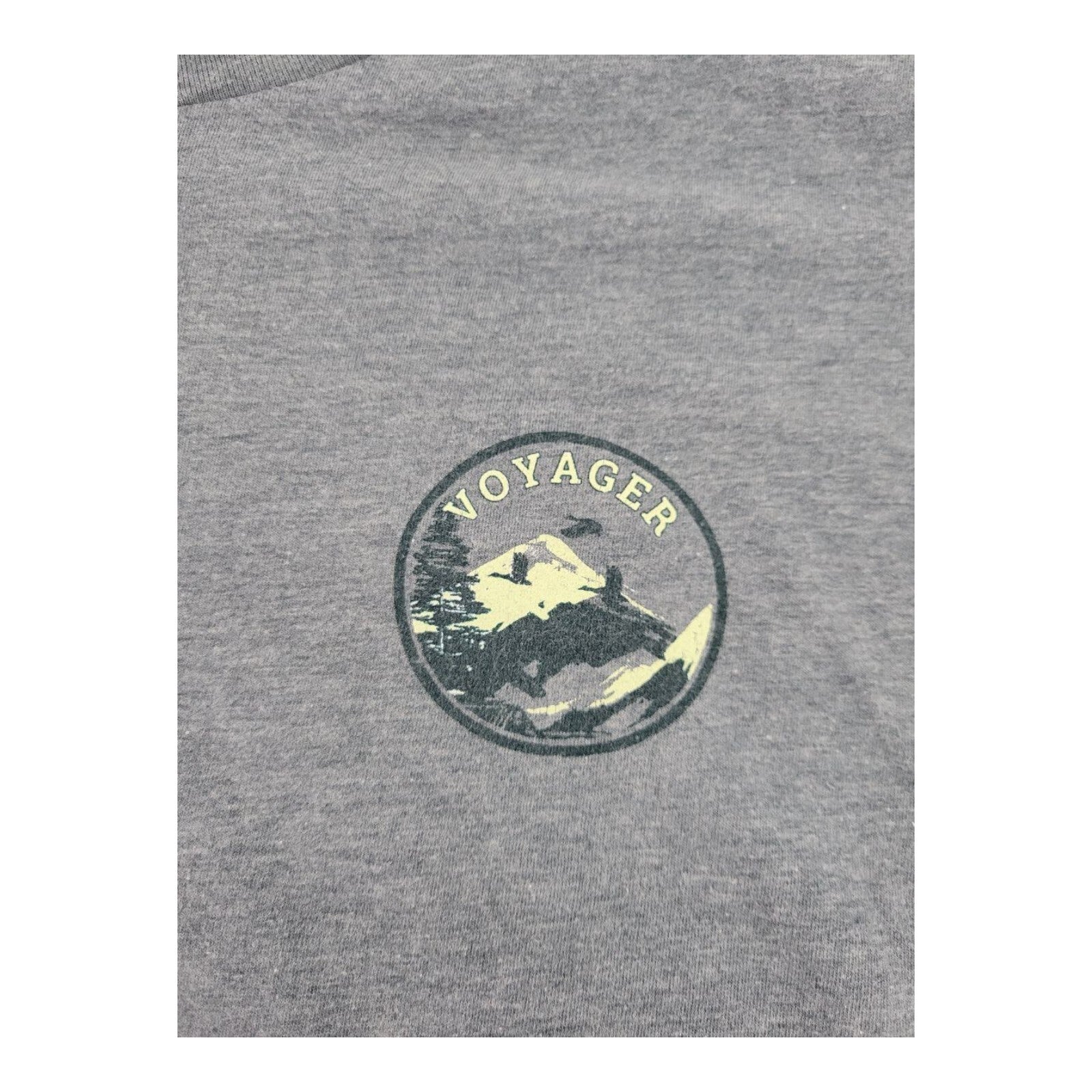 Voyager Gray Graphic T-Shirt Pursuit of Adventure Hiking Theme Mens Size Large