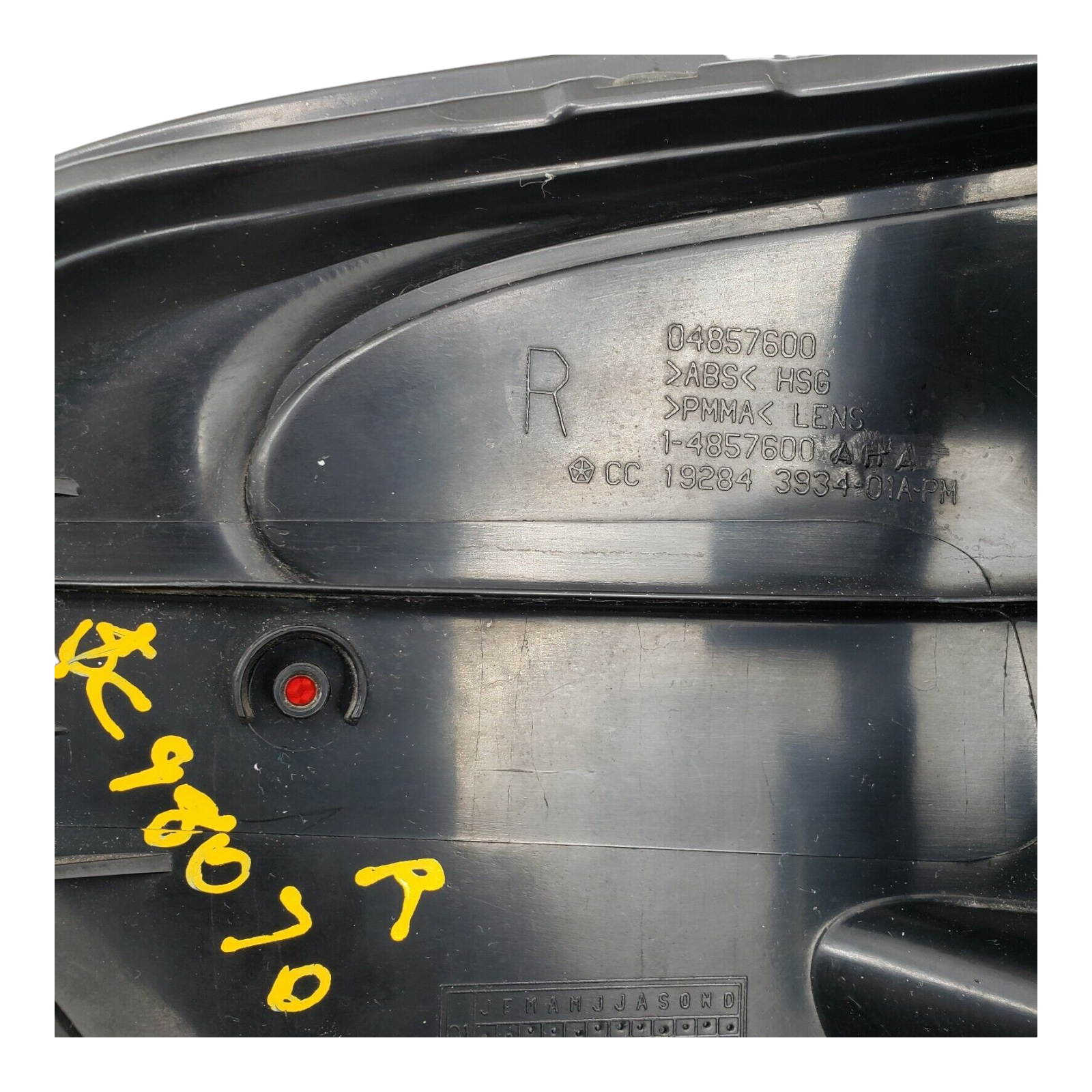 2001-2003 Chrysler Voyager Tail Light Assembly 5-Pin Plug