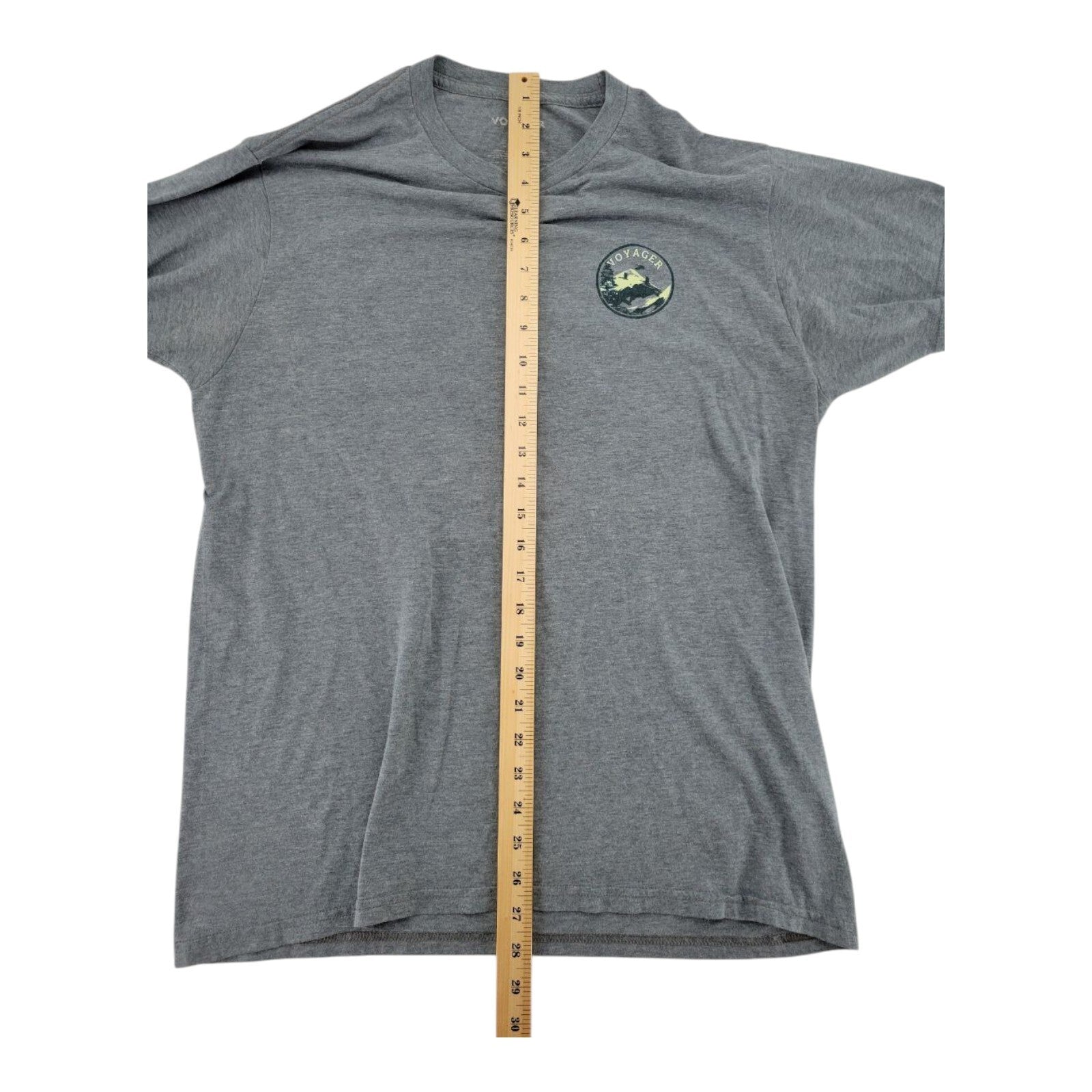 Voyager Gray Graphic T-Shirt Pursuit of Adventure Hiking Theme Mens Size Large