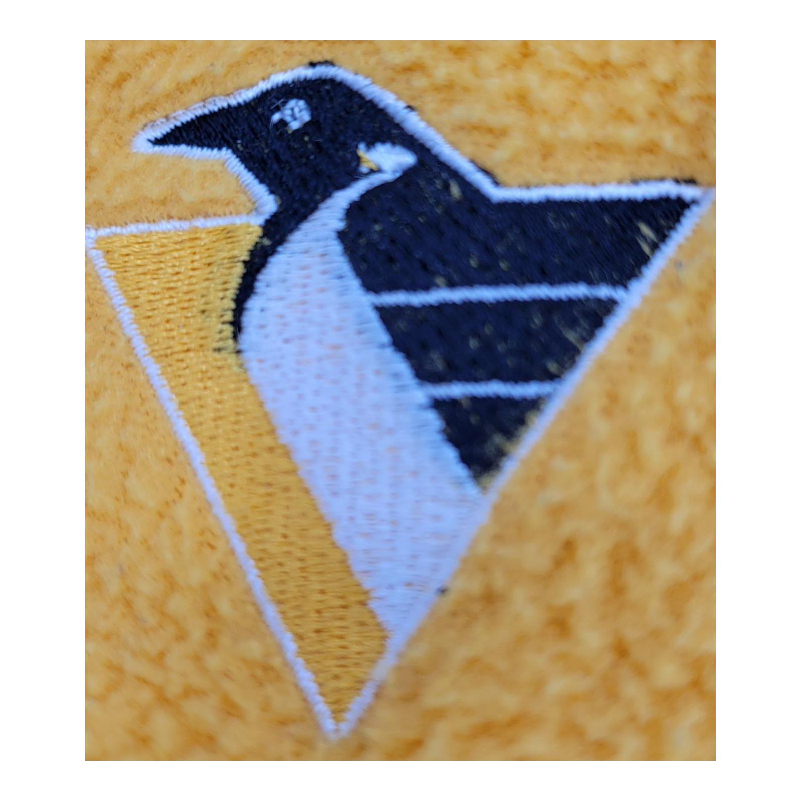 NHL Pittsburg Penguins Fleece Beanie Hat Black Yellow Mens One Size RN 55499