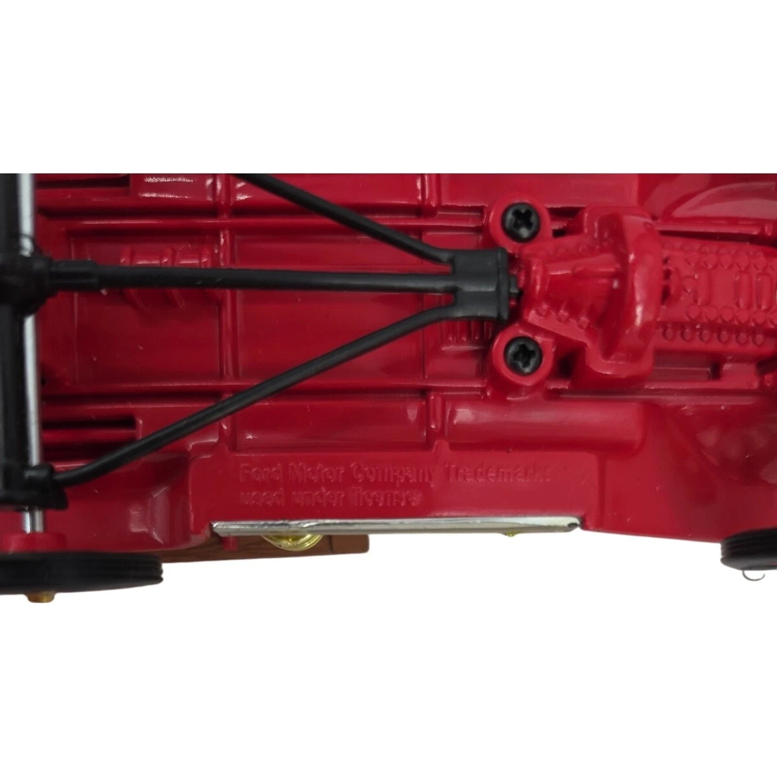 1914 Ford Model T Fire Engine National Motor Car Toy Fire Fighter Die Cast