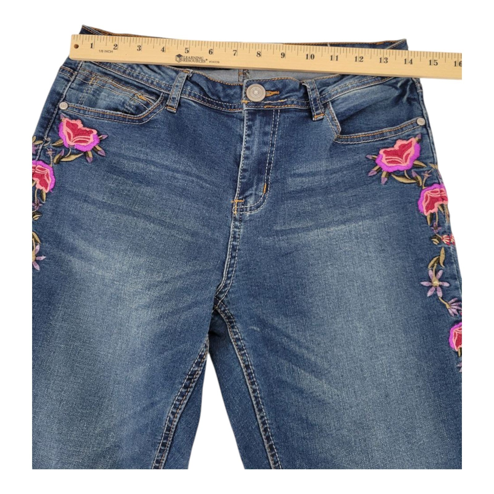 Almost Famous Women's Embroidered Stretch Blue Jeans Size 8 Denim