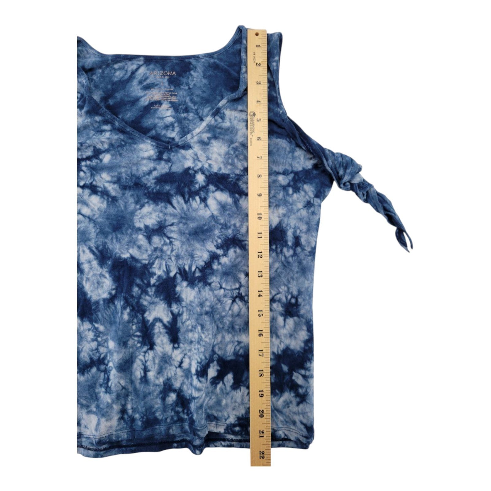 Arizona Jean Co Women's Blue Tie Dye Cold Shoulder Sleeveless V-Neck Top L