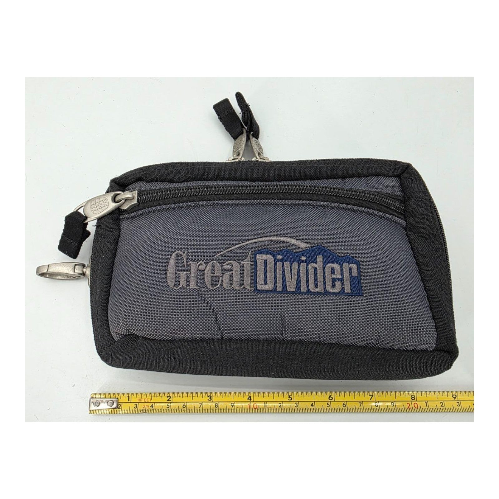 Great Divider Zippered Clip-On Bag Attachment Tee & Golf Score Card Holder