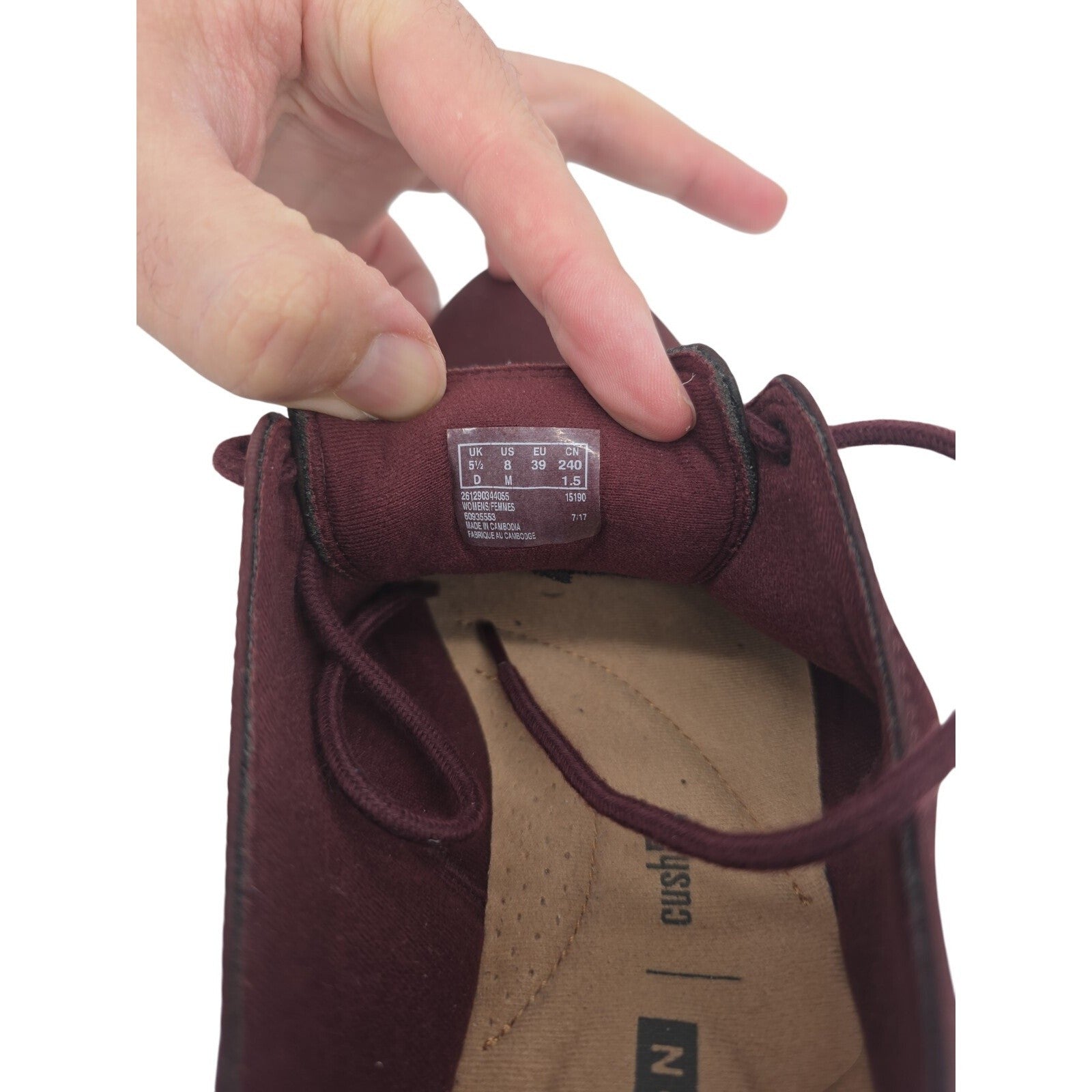 Clarks Collection Women’s Maroon Suede Lace-Up Oxford Shoes Size 8M Cushion Soft