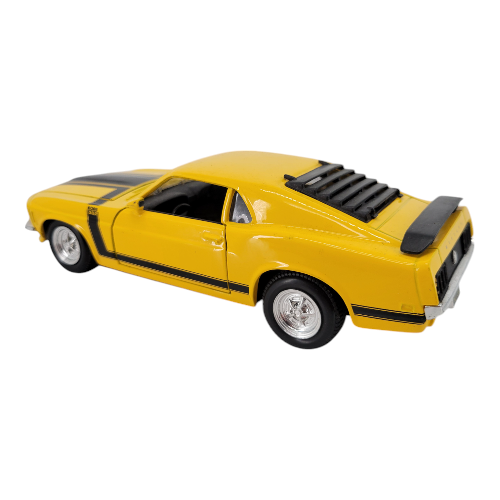 Maisto Diecast 1970 Boss 302 Mustang Yellow 1:24 Scale Model