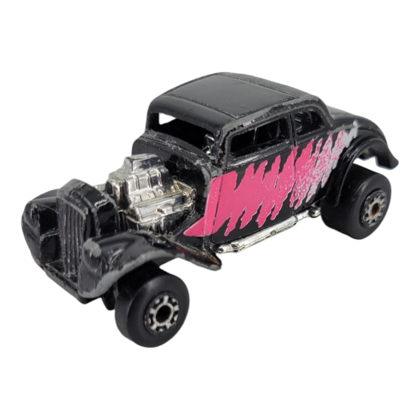 1982 Matchbox 33 Willys Street Rod Diecast Hot Rod Black with Pink Flames