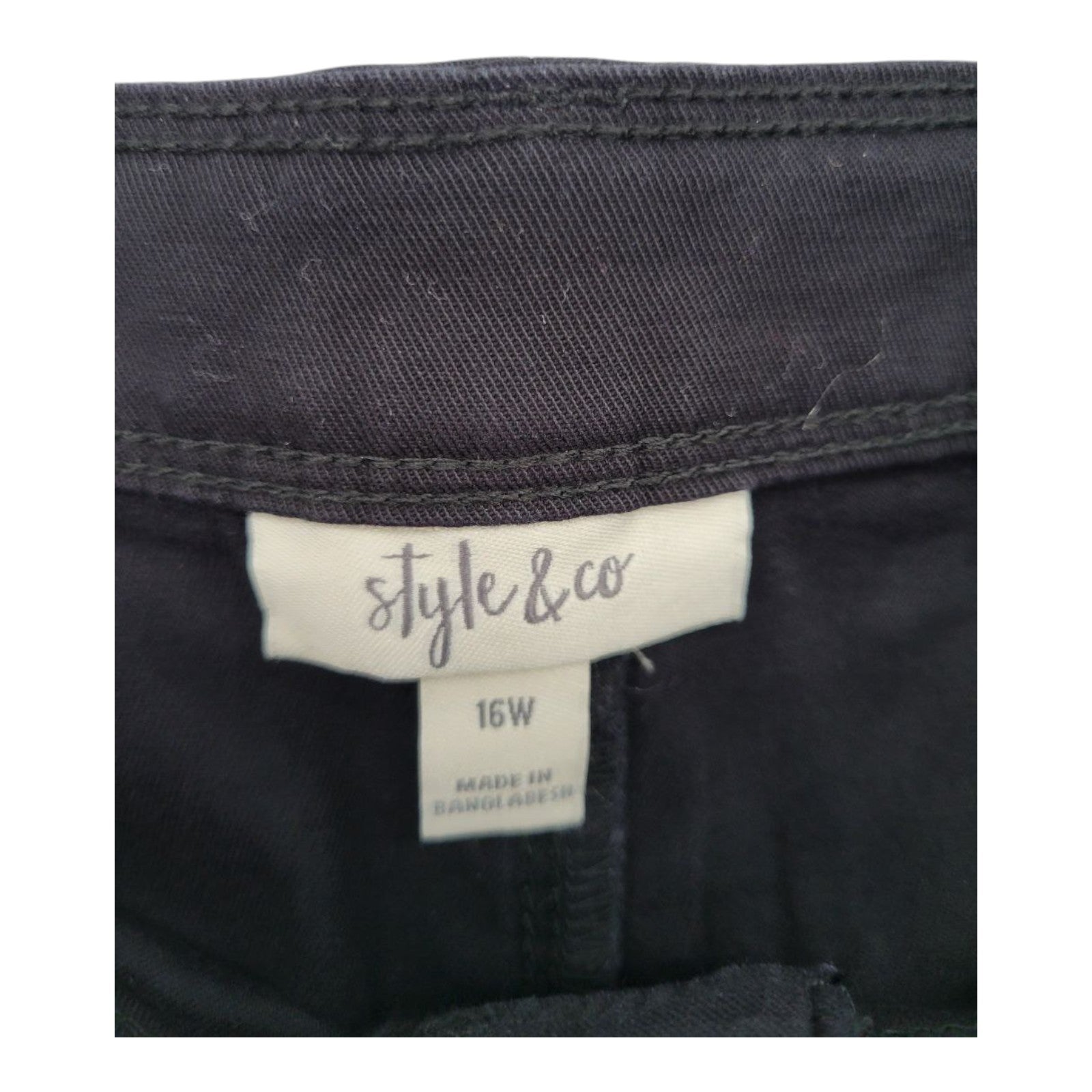 NEW Style & Co Women's Plus Mid Rise Bermuda Belted Shorts Black Size 16W