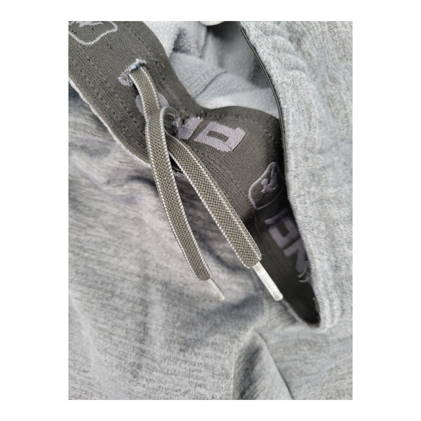 AND1 Men's Gray Fleece Jogger Sweatpants Size L Zipper Pockets Pull-On