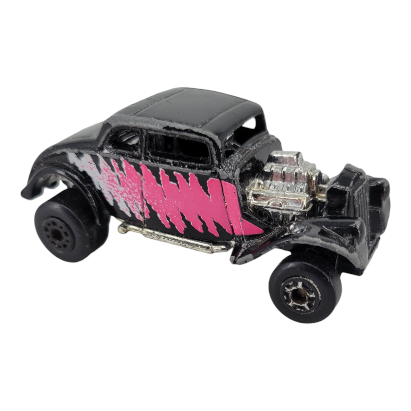 1982 Matchbox 33 Willys Street Rod Diecast Hot Rod Black with Pink Flames