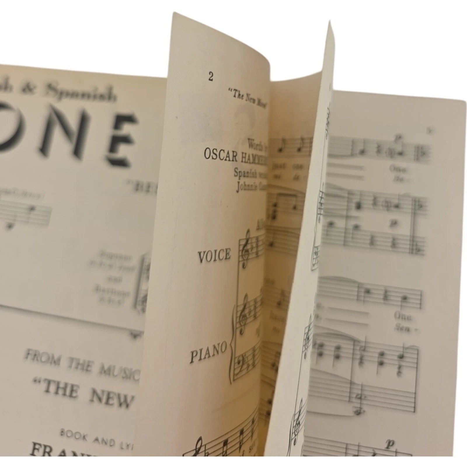One Kiss Besar Sheet Music English & Spanish from The New Moon Musical