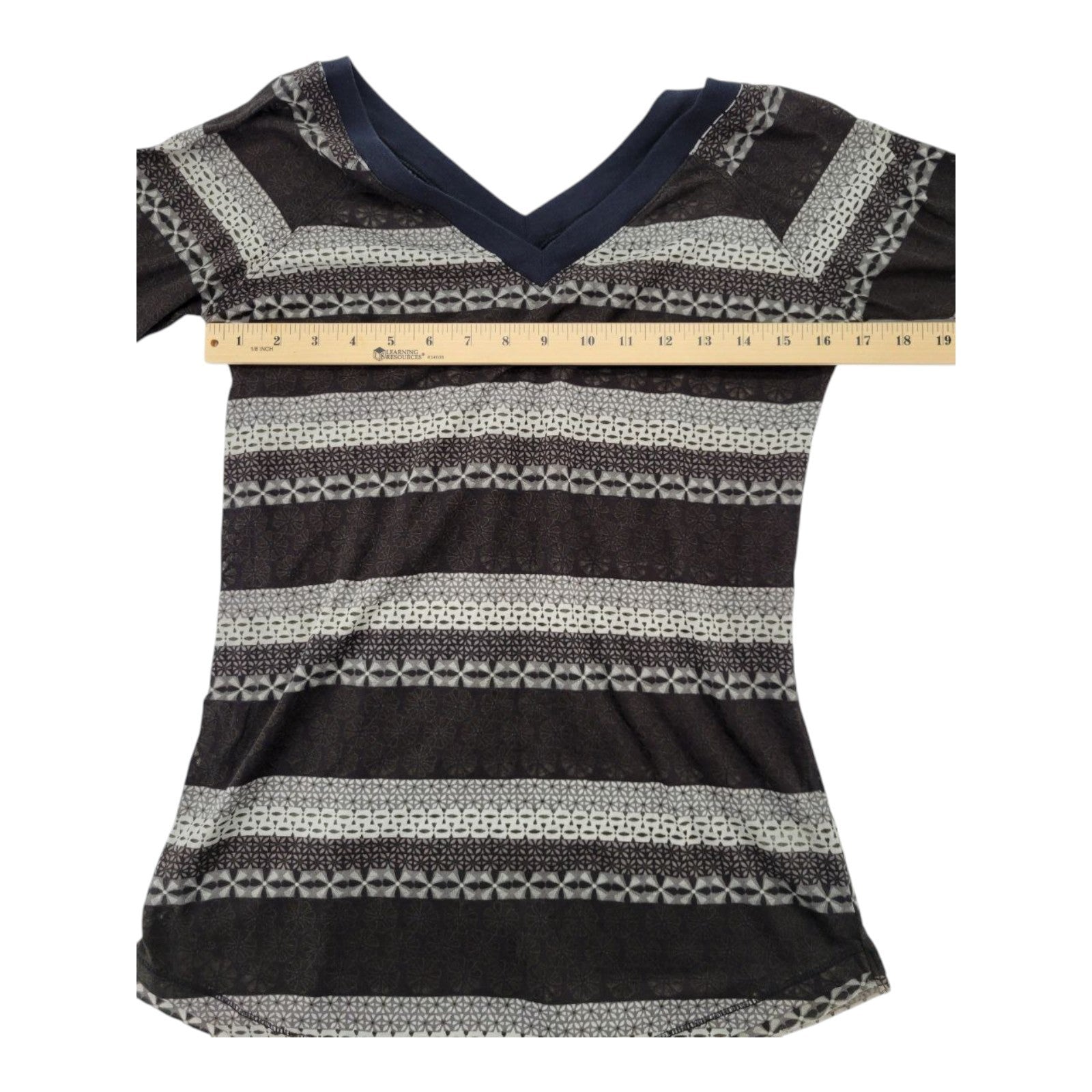 Miley Cyrus Max Azria Women's V-Neck Top Patterned Long Sleeve XL