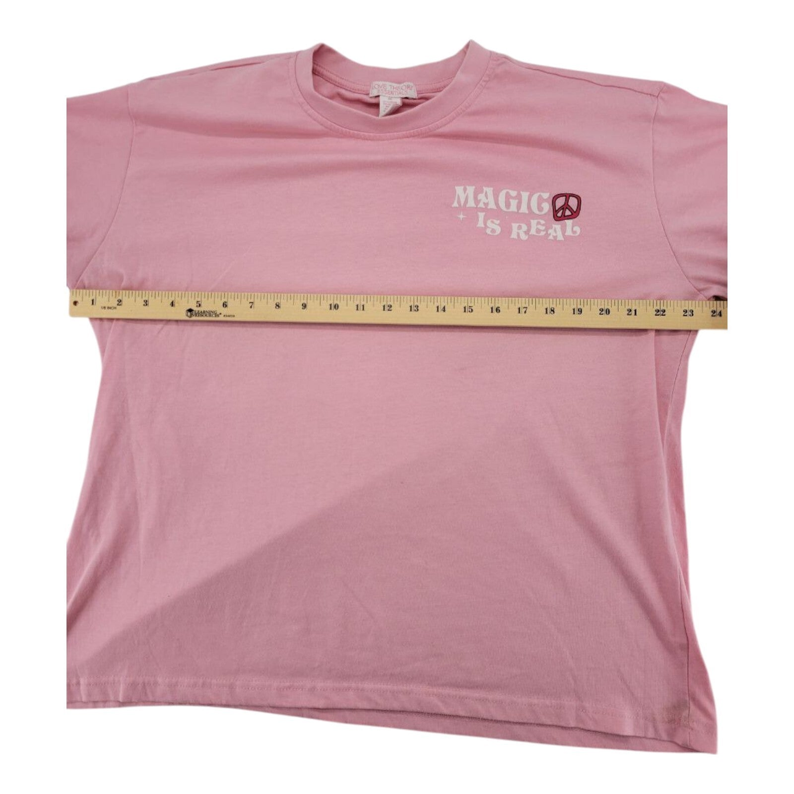 Love Theory Essentials Magic Is Real Graphic Pink T-Shirt Womens Size M