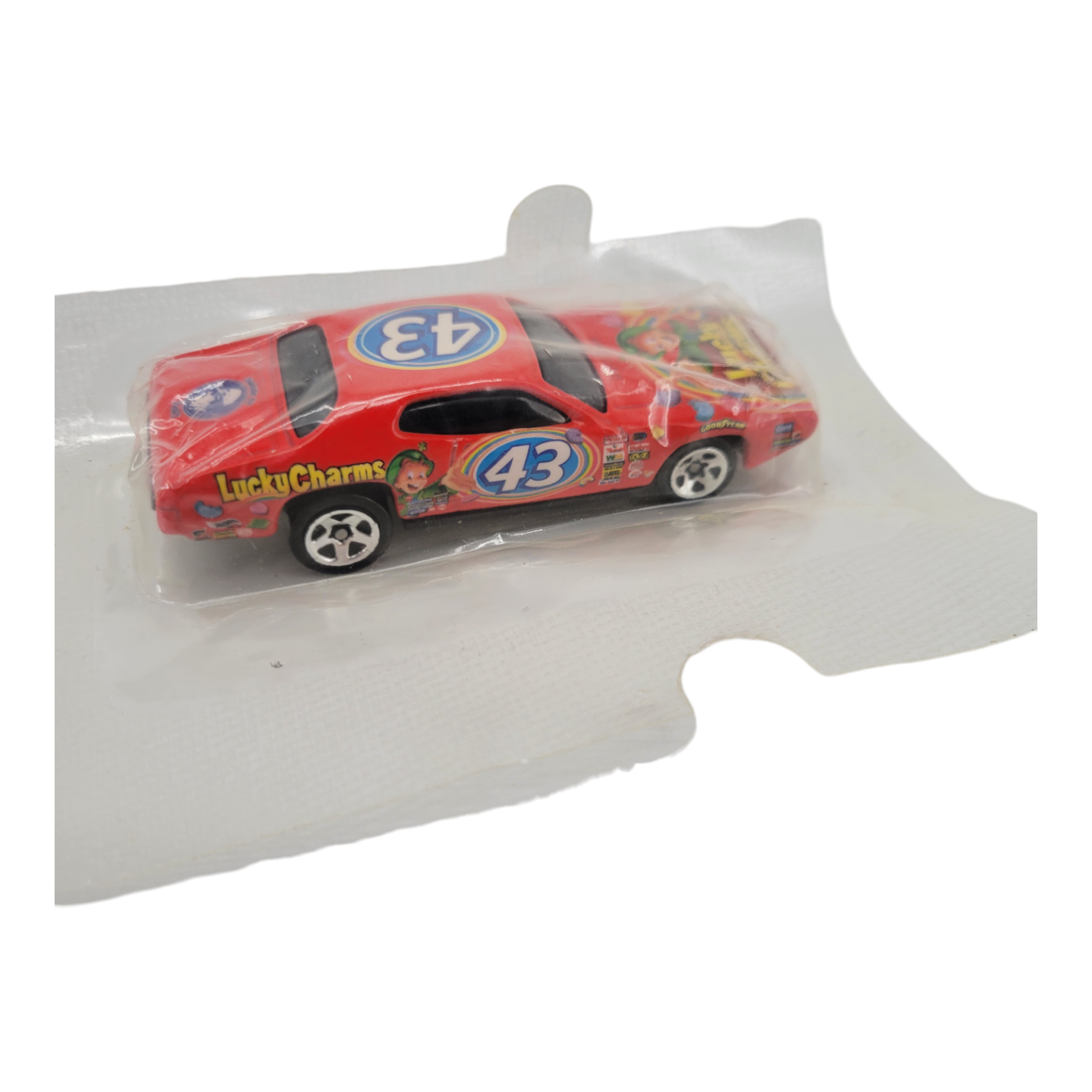 Hot Wheels Lucky Charms #43 1971 Plymouth GTX Diecast Race Car Salute to Petty