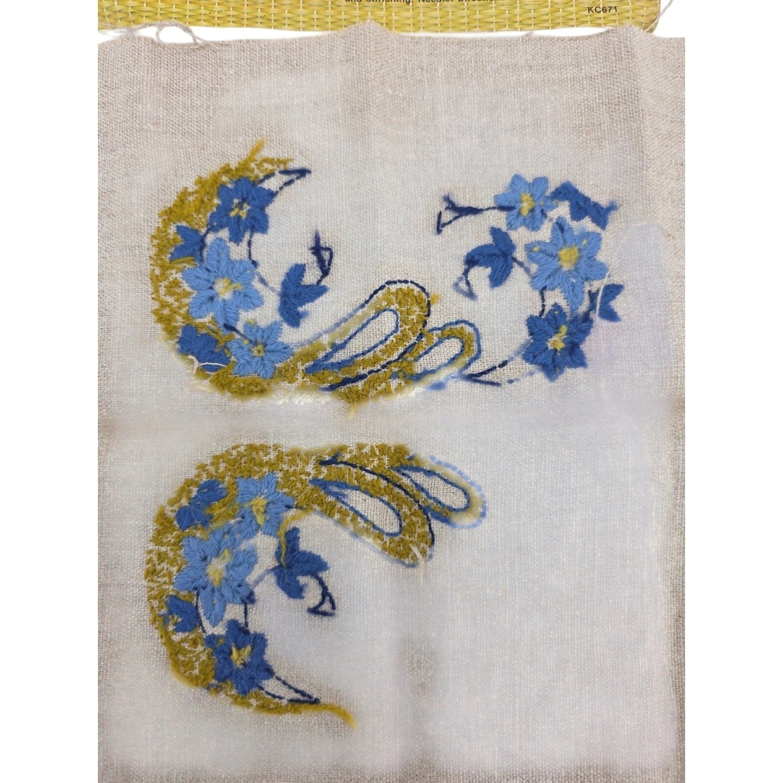 Elsa Williams Crewel Embroidery Eyeglass Case Kit KC671 Linen Floral Blue Vtg