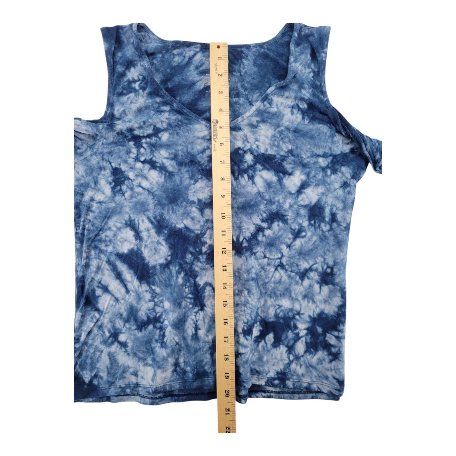 Arizona Jean Co Women's Blue Tie Dye Cold Shoulder Sleeveless V-Neck Top L