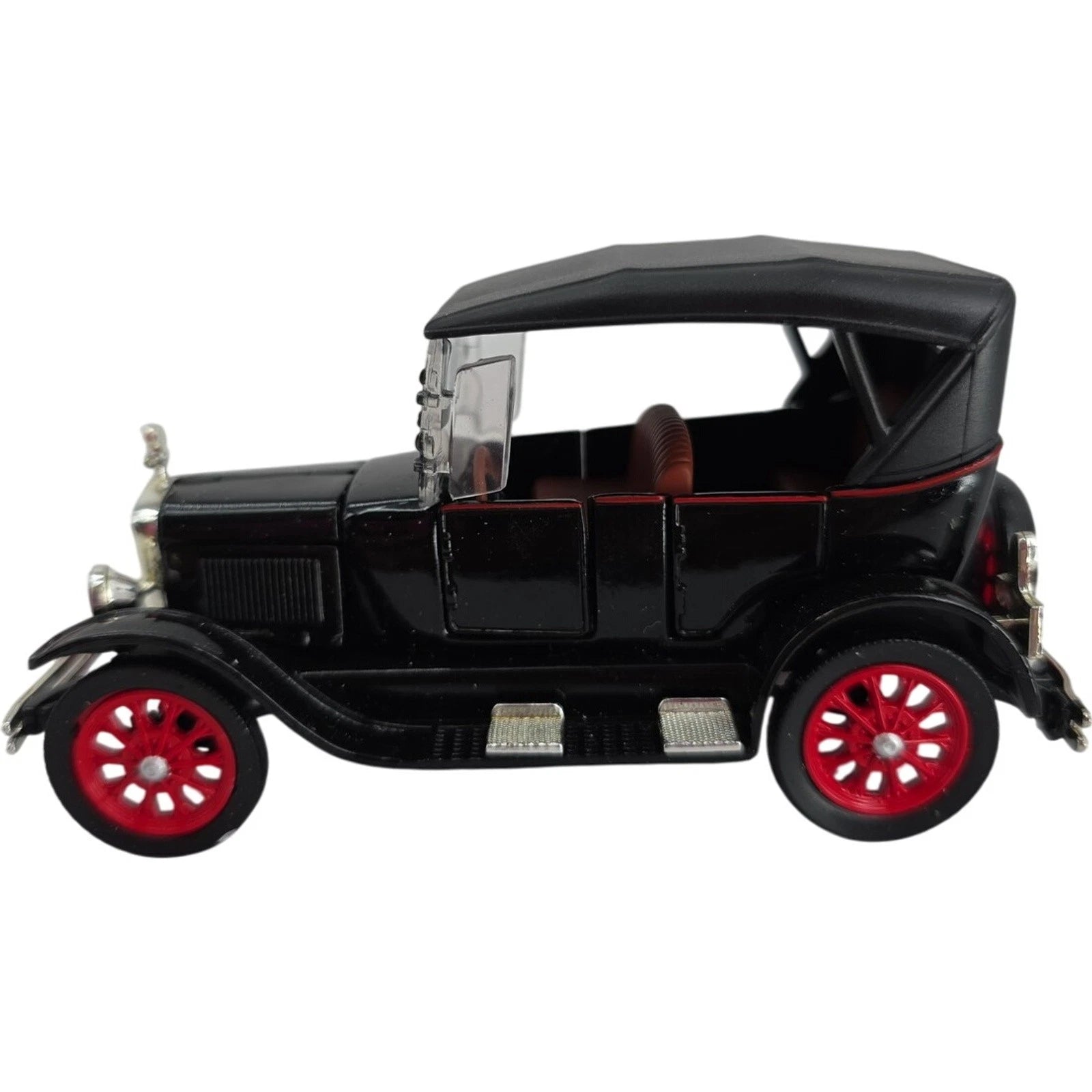 The National Motor Museum Mint 1927 Ford Model T Touring Diecast Car