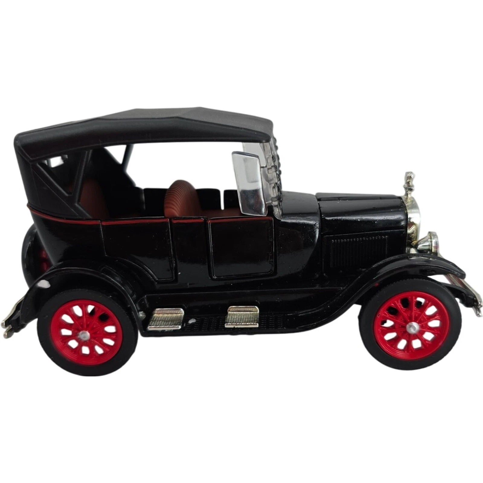 The National Motor Museum Mint 1927 Ford Model T Touring Diecast Car