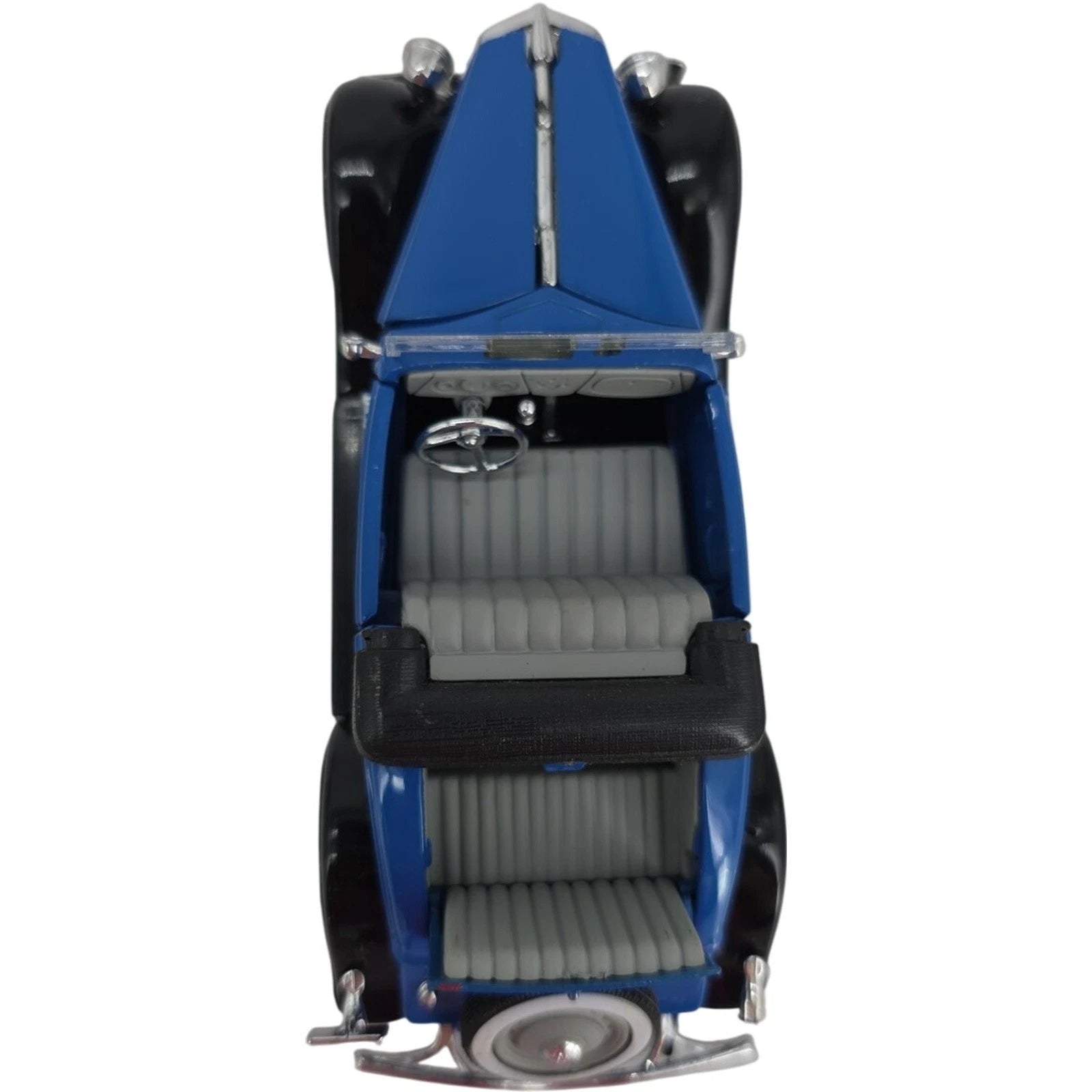 1934 Blue V8 Ford V8 Deluxe Roadster Diecast National Motor Museum Mint