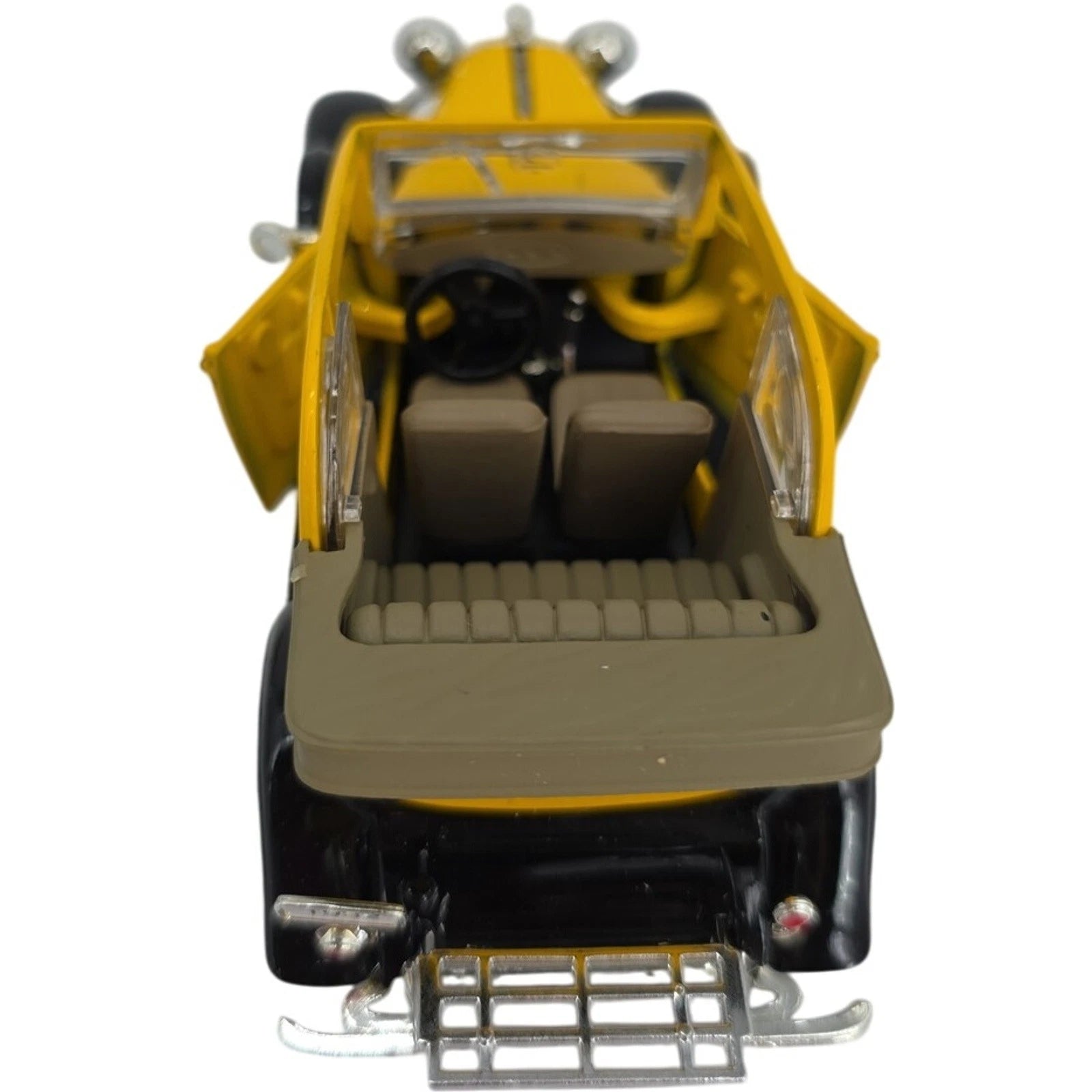 National Motor Museum Mint 1932 Ford Convertible Sedan Die-cast Car SS-T5351